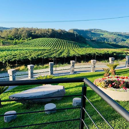 Vista Vigneti Albergo & Vino - Vale Dos Vinhedos เบงโต กองซัลเวส ภายนอก รูปภาพ