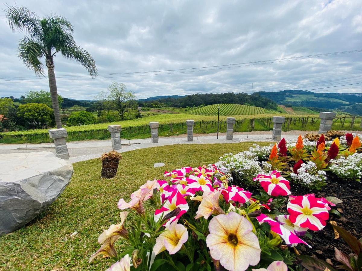 Vista Vigneti Albergo & Vino - Vale Dos Vinhedos เบงโต กองซัลเวส ภายนอก รูปภาพ