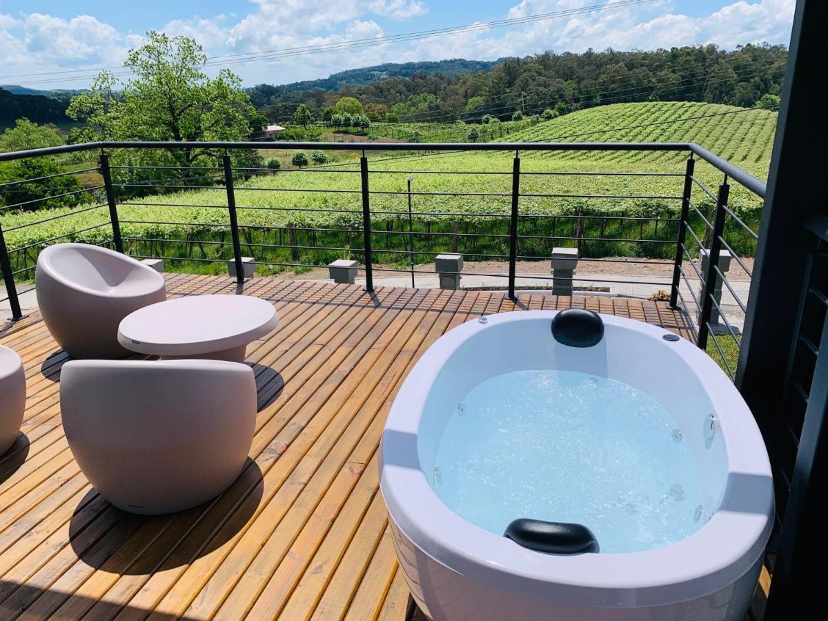 Vista Vigneti Albergo & Vino - Vale Dos Vinhedos เบงโต กองซัลเวส ภายนอก รูปภาพ